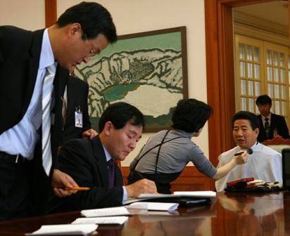 �M�D��ý�w���_�R���C��Ƭ�� �c�����ڳ���С��