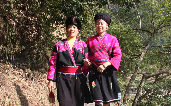 �����GĸŮ��ͬ����һ��