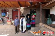 �����p�w�c��ĸ����ϱ�ڷ�ǰ��Ӱ