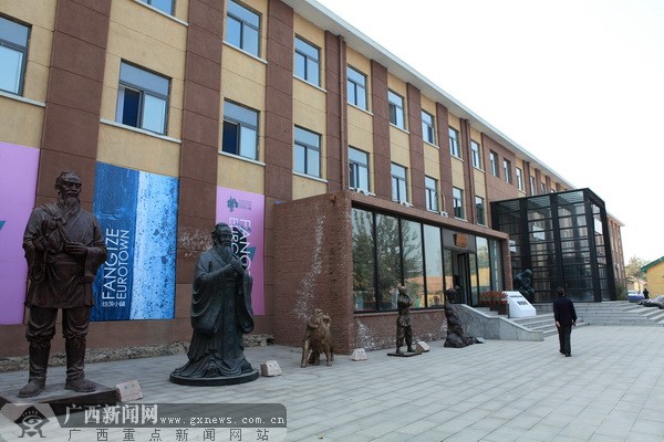 ����С�(zh��n):��M�����L(f��ng)���ԭ���B(t��i)С�(zh��n)