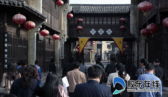 ������ڻ��ɽ���֮�L����I��