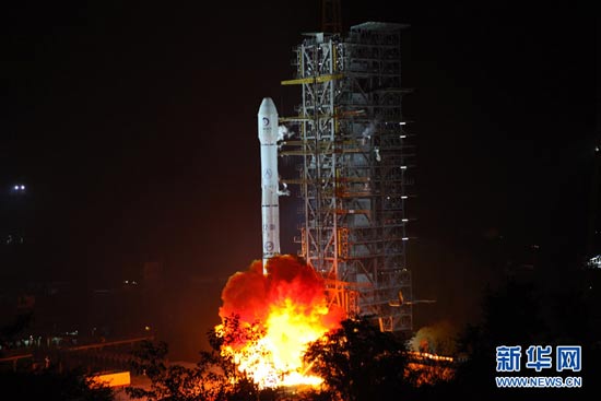 12��2��01�r30�������d���҇��϶���̖̽�y�����L����̖�Ҹ��M���\�d��������A�������������l(w��i)�ǰl(f��)�����Ķ�̖�����c�����w������l(f��)��ɹ���