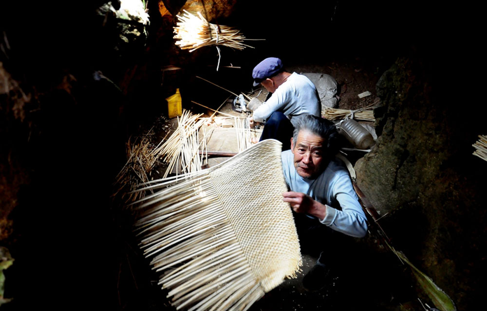 �񾎣��u�u�����Ϻͽ��ٴ��棬���ڵ��µĹ�����Ѩ�У�����ˇ���㌍�Ĵ���ı����ˣ�������ˇ�����m(x��)�������������ᡣ