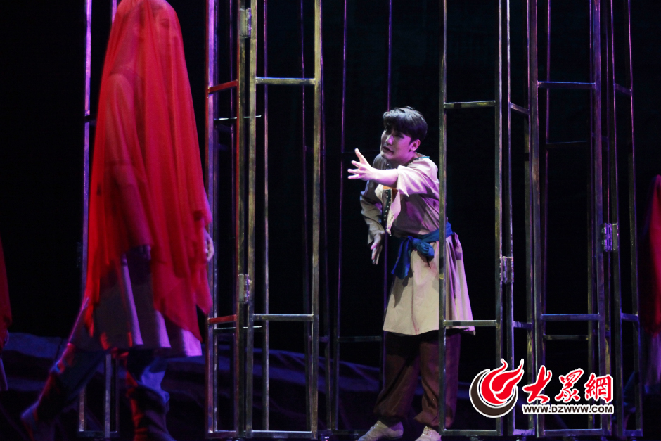 ������֮�١�������(j��)�� ������(��i)��"���(d��ng)"Ȫ��