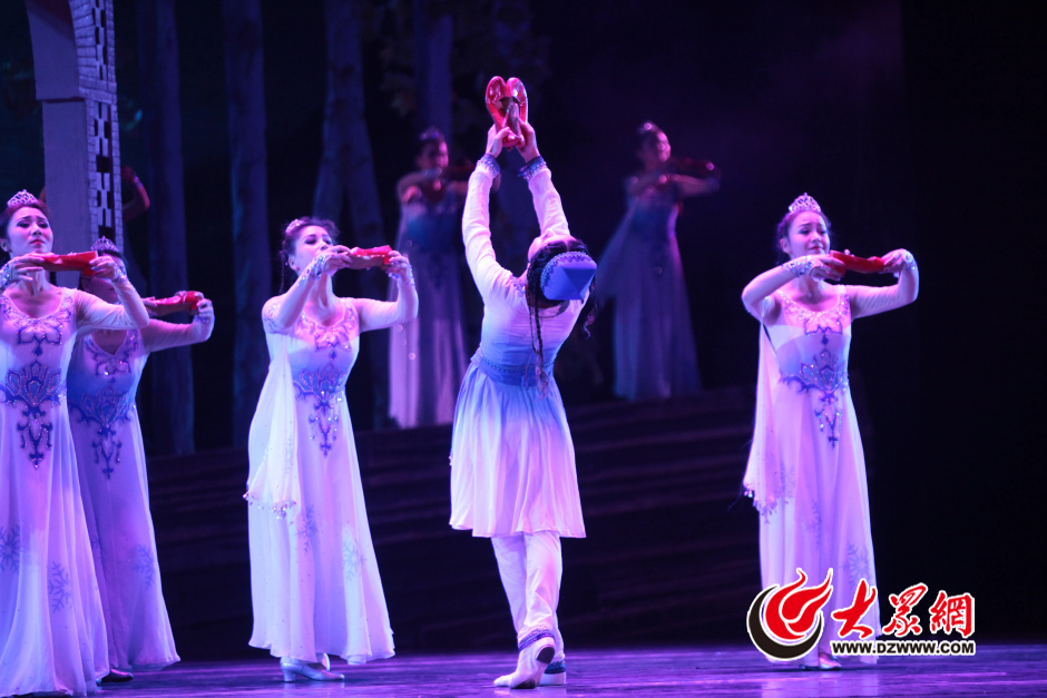 ������֮�١�������(j��)�� ������(��i)��"���(d��ng)"Ȫ��