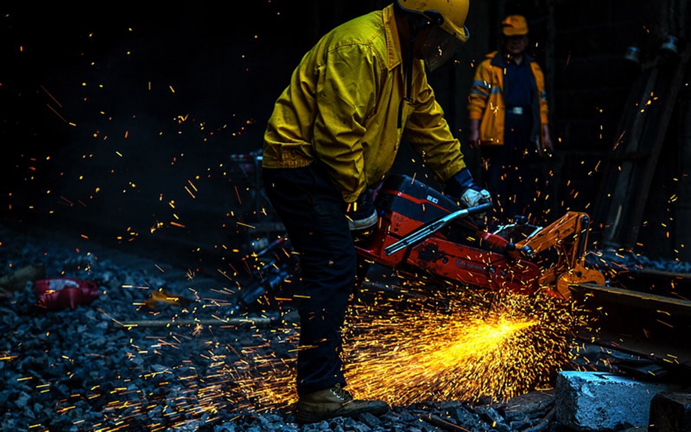 �����ػ𻨡����m���������O��Ҫ���F·���O����ƴ���^�𡣔zӰ ���Ĵ� �Ԓ��18560271213.jpg