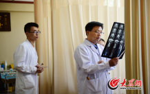 10�����򼚼�����CTƬ�����׺�ÿ�����ߵ���r�������Д����󱊾Wӛ�� ���L�� �R���K �z.jpg