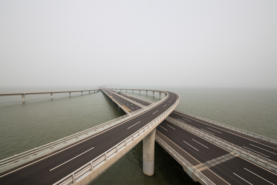 �D2 16�����磬���Ґ��@Ƭ�{ɫ�ć������W�j���}��Ӳ��L�F���_λ�����u��ɽ�|�����z�ݞ����.jpg