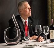 傾情奉獻美酒佳釀的酒界精英——理查德·迪恩