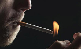 煙民的福音——喝葡萄酒可預防肺癌