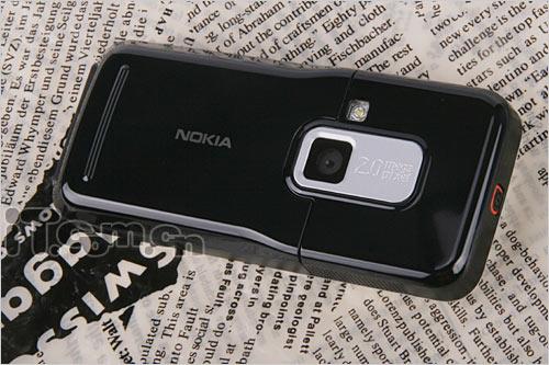 緊貼纖腰美臀夏日便攜輕薄時尚手機推薦(4)