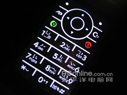 摩托羅拉W510評(píng)測(cè) 超高性價(jià)比摩托金屬超薄翻蓋W510評(píng)測(cè)(2)