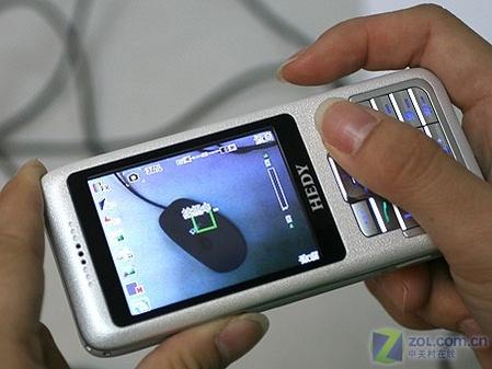 觸摸屏+鍵盤 320萬像素AF七喜H787評測 性價(jià)比出眾七喜拍照娛樂手機(jī)H787評測(4)