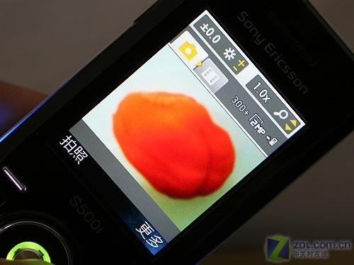 時尚手機新教主 滑蓋炫燈索愛S500i評測 時尚新概念索愛超薄滑蓋機S500i評測(7)