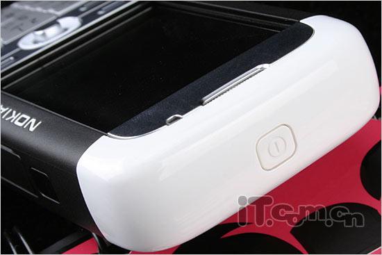 音樂新王者諾基亞旋屏智能5700圖賞(2)