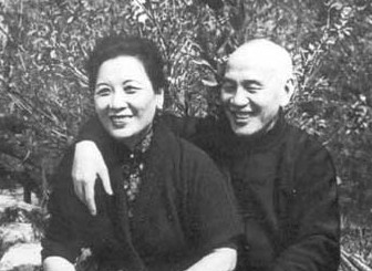 �Y��ʯ�����Ů�˂�