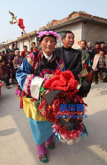 #���������3��ɽ�|�ĵǾ�Ѯ���˱��ݽ^����S�ӡ��c����