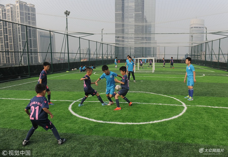 2018��9��28�գ�ɽ�|����С�̌W������픣��½��Ŀ���������ã�����꠵ĺ��ӂ��������ƺ���敳������