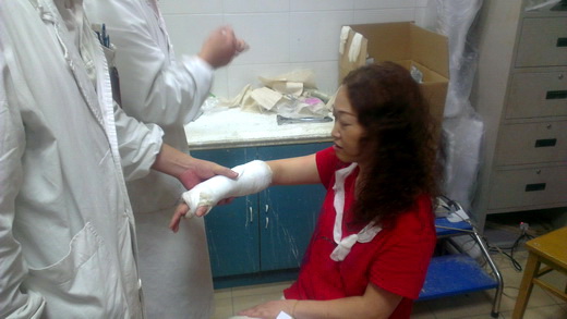 �܂��˿����������������������������������v�գ����ֱ۱��ҹ��ۡ�