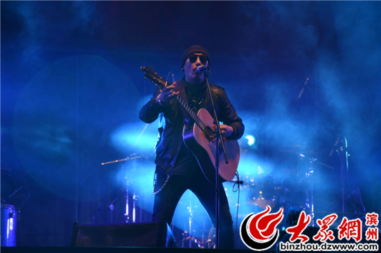 ����׌�ˮ����l������������Ļ ����ʢ������ȫ��