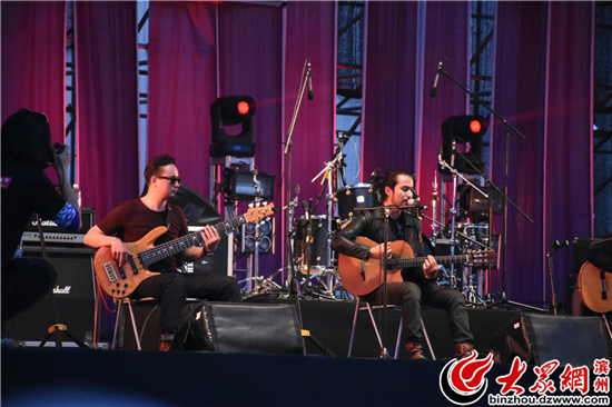 ����׌�ˮ����l������������Ļ ����ʢ������ȫ��