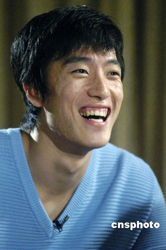 ���裺���\����ͬһ���Α���Ů���ѱȿ�ڸ��y