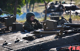 ��ɫ��܊��e������ ��������̹��