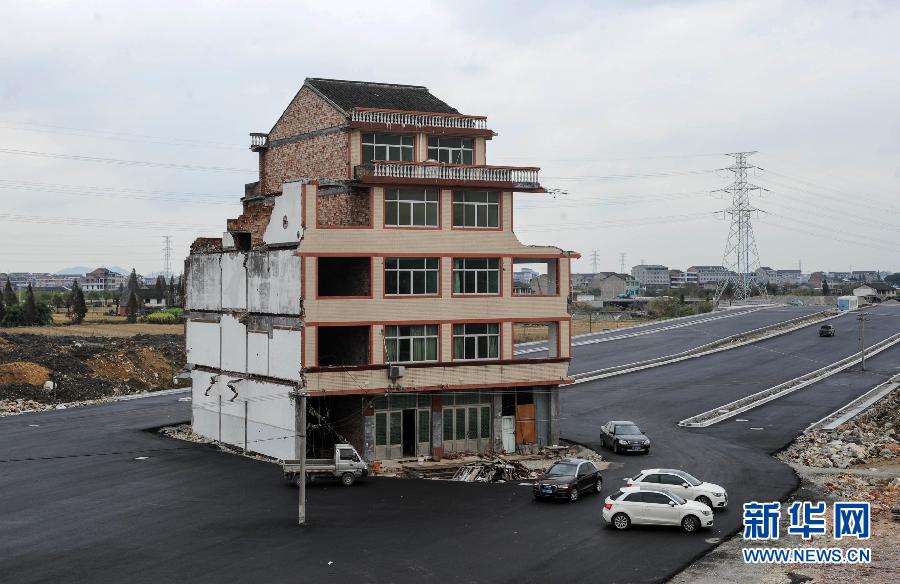 �����Aֱ������1�����w��Գ�����ɵ�·���u�Ͼ���  �㽭�؎X��܇վ�F(xi��n)����������ӑ�