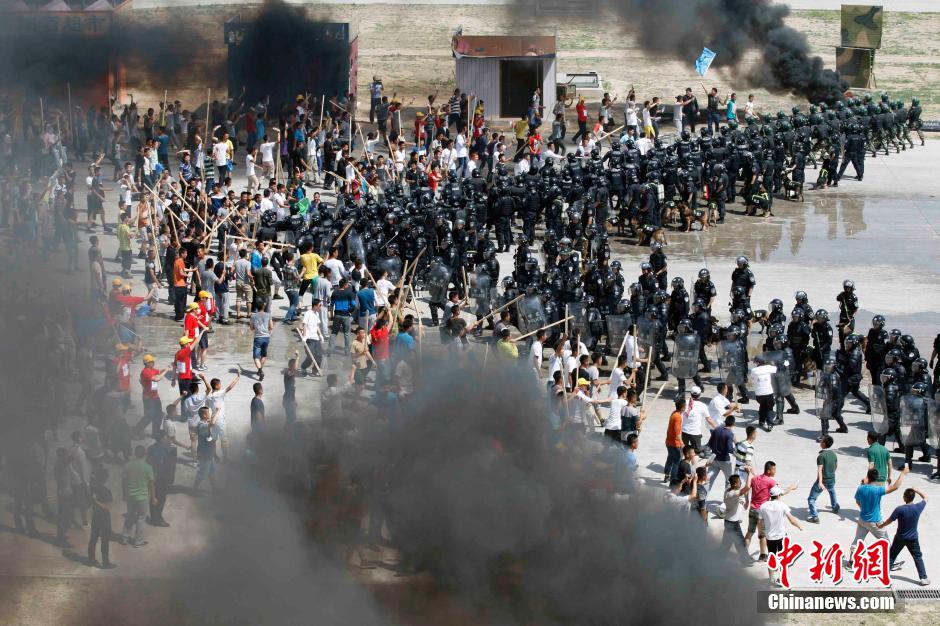 5��29�գ������e�з��ַ����C�ό����ݾ����ؾ������֡����������ε����P��λ��ͬ�����˴˴��ݾ����ݾ��M���ˡ��B�h�ٳֲֿ��u���¼���������Ҏģ��ַǷ��ۼ������¼����ȿ�Ŀ�đ��gչʾ��������l �κ�ϼ �z