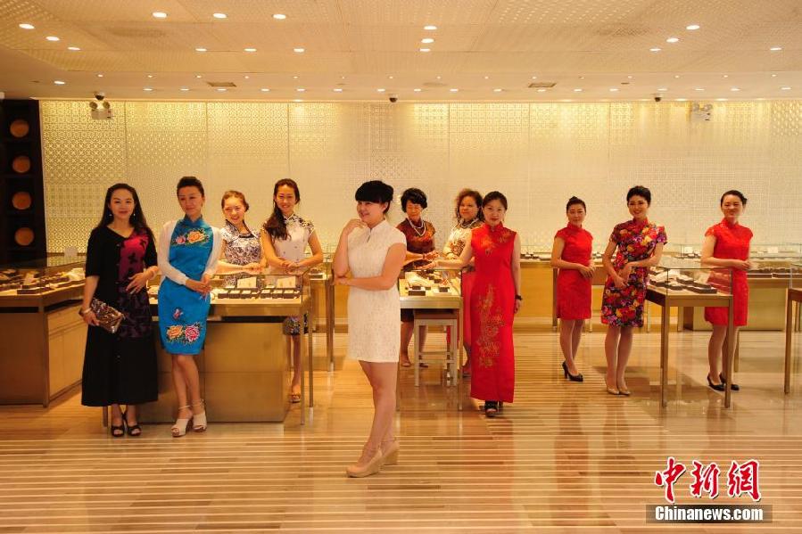 6��2�գ�ɽ��̫ԭ�����ېۺ��߂��M�п��W���㡣���գ�ɽ��̫ԭʮ��λ���ېۺ��߽M����һ�������W�����㣬�����˲���·�˵�ע�⡣������l ���� �z