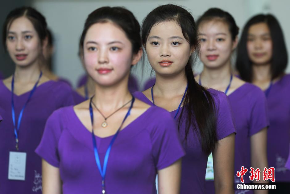 7��13�գ�491�����W�Y�x־Ը�����Ͼ��侯���K���(du��)Ӗ(x��n)�����ؼ��w���࣬����?n��i)����ǁ����Ͼ������У�Ĵ�W(xu��)������(g��)��(g��)����á����|(zh��)�ѡ����߾���1.68�����ϡ�Ӣ�Zˮƽ��4��(j��)���ϡ�