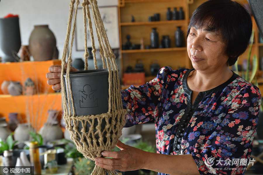 55�q�Ĳ����B��һ����ͨ���r��Ů��2015�궬����������������h���f��w�����ߴ����I�Y50���fԪ������3���G�t������͟��ƺ�����Ŀǰ����ˇ��Ʒ�h�N�����Ӣ�����������n���ͰĴ������ȇ��ң����N���~�_60���fԪ��