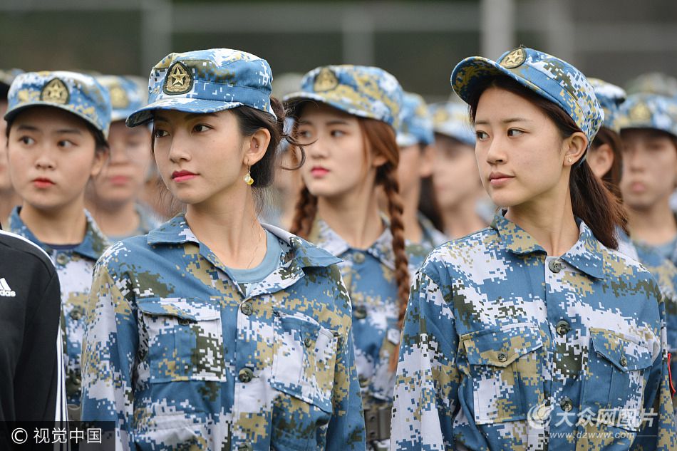 2017��9��27�գ��Ͼ�ˇ�g(sh��)�W(xu��)Ժ2017��(j��)���������M(j��n)��܊Ӗ(x��n)����ȥ�t�y�Ĺ������܊�b܊Ӗ(x��n)�Բ������y���ഺ�n���S̎��Ҋ(ji��n)���ֵ��һ�AһЦ���H�Ў׷����Ƿ�����