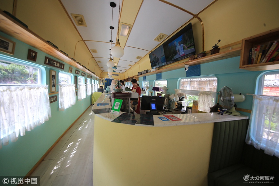 2018��7��10�������ؑcһ���^�ȬF����ˇ���ȵ����οͺȿ�����Ҫ���s��܇����һ����ˇ����ɞ龰�^�Ī��ؾ��^��