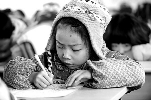 “敬禮娃娃”:不吃棒棒糖 省錢買房子