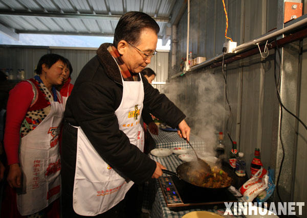 1��25�գ��ؼҌ��������봨ӳ��悰巿����С�^��־�h�Ȏ׼Һ��õďN���ﳴ�ˡ� &nbsp;&nbsp;&nbsp;&nbsp;1��24����25�գ��й��������ξֳ�ί������Ժ����ؼҌ������Ĵ��ܞ������صı�������ꖡ��봨�ȵأ��͞ą^����һ���^�ꡣ���A��ӛ��Ҧ�󂥔z