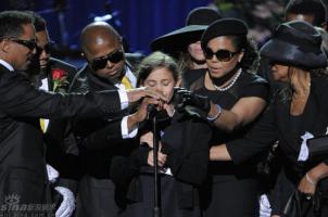 �ܿ��d����׷�����e��ʮ�|����ͬ������(�D)