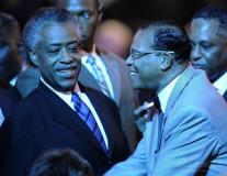 �ܿ��d����׷�����e��ʮ�|����ͬ������(�D)