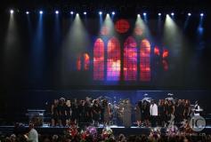 �ܿ��d����׷�����e��ʮ�|����ͬ������(�D)