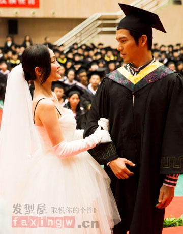 犝h����Ѹ���ҵ����Ů�ѡ����� У�@�ഺ������������