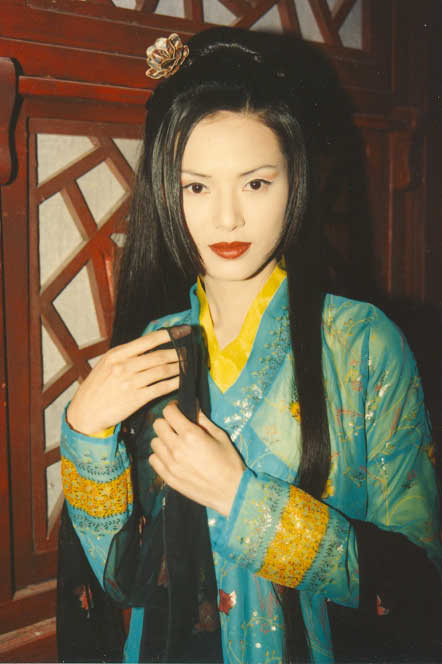 ��Ӣ�����x�����r Ů����