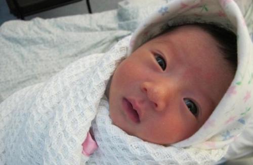 ���Y�����꣬����Ů�����ȃȡ�Ҳ�ѽ����q�ˣ����H�L���������������ǅ���������С�����������������Ĺ�(ji��)ĿƬ���и�Ů�ɂ�߀���H���bһ��䳬�У�С���ȃȡ������R����Ģ���^��ģ��ʮ��ӑ��ϲ�g�����څ��������܇��ʮ�ֹ��ɣ�������ȥҲ��ȫ������һ���ѽ���?sh��)����ˣ����˿����������ǡ����á��? OLDSRC=