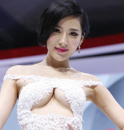 ����܇չ܇ģ�������G ������Ů�o̎���ڣ��M�D��