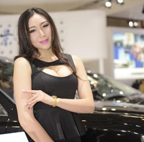 ����܇չ܇ģ�������G ������Ů�o̎���ڣ��M�D��